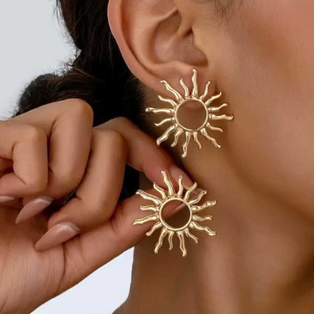 ✨Free People Salerno Earrings